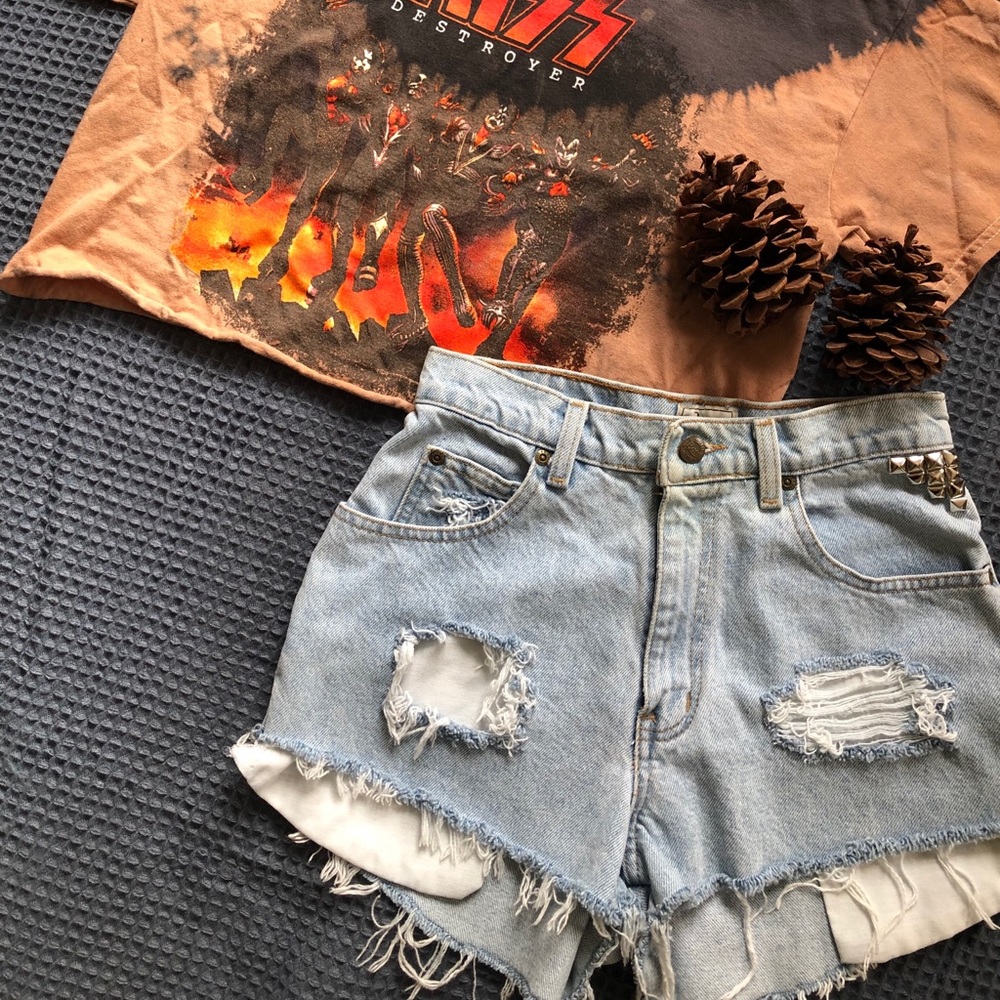 BASS vintage high-waisted cut off shorts
